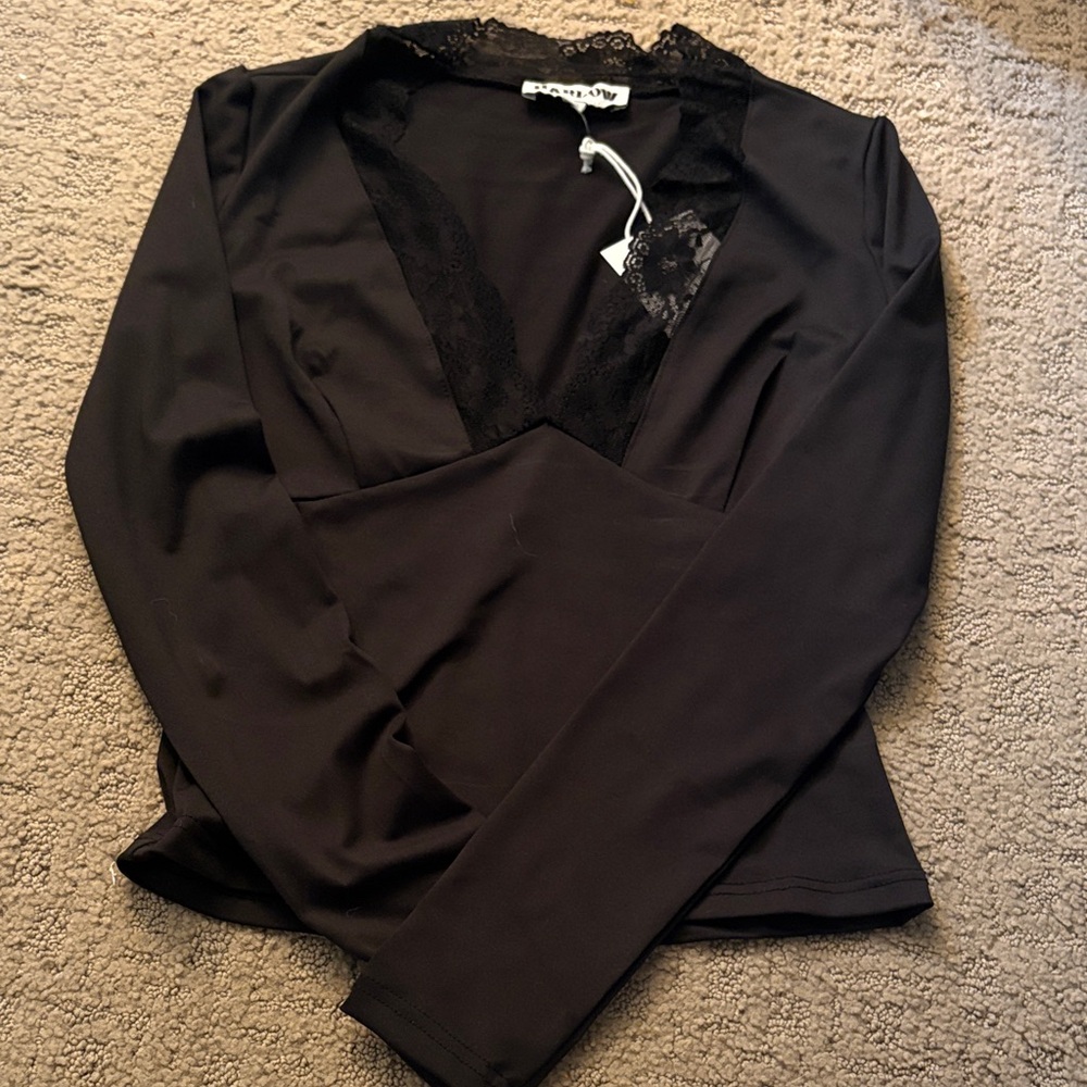 Black lace neckline long sleeve